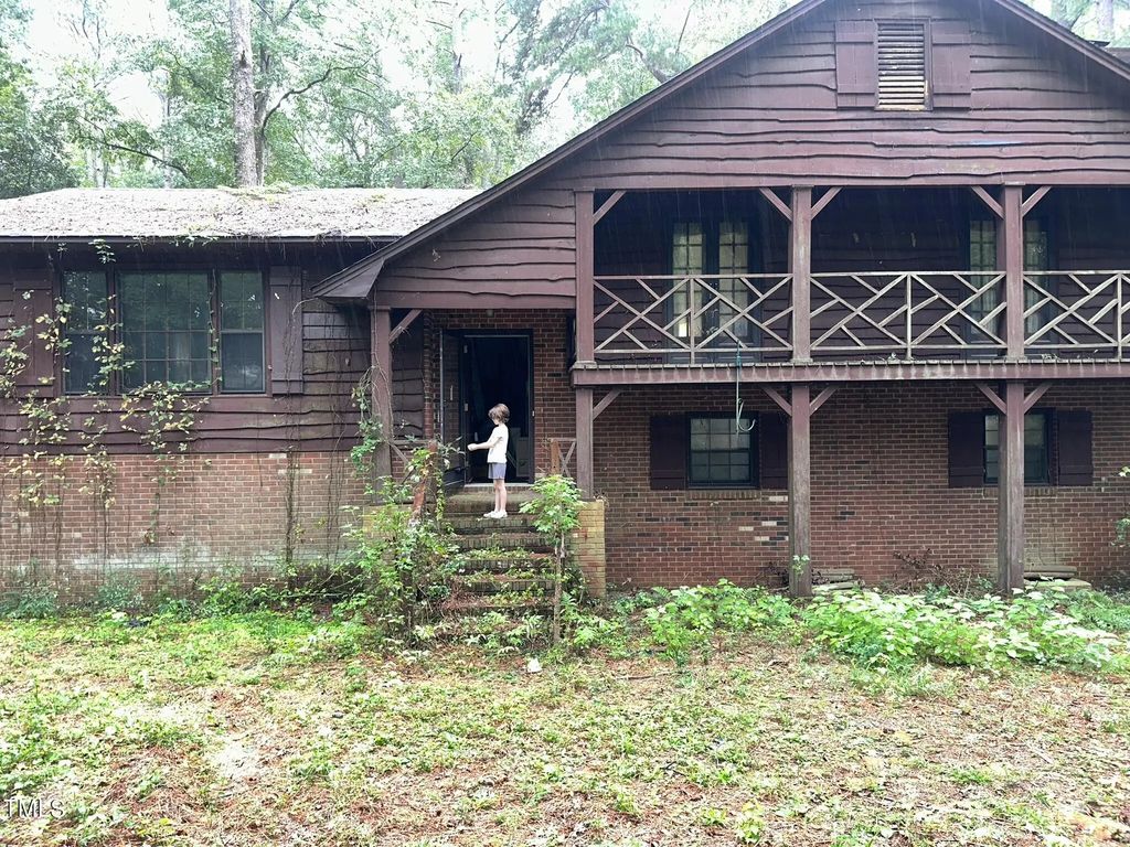 293 Nicholson Road, Rockingham