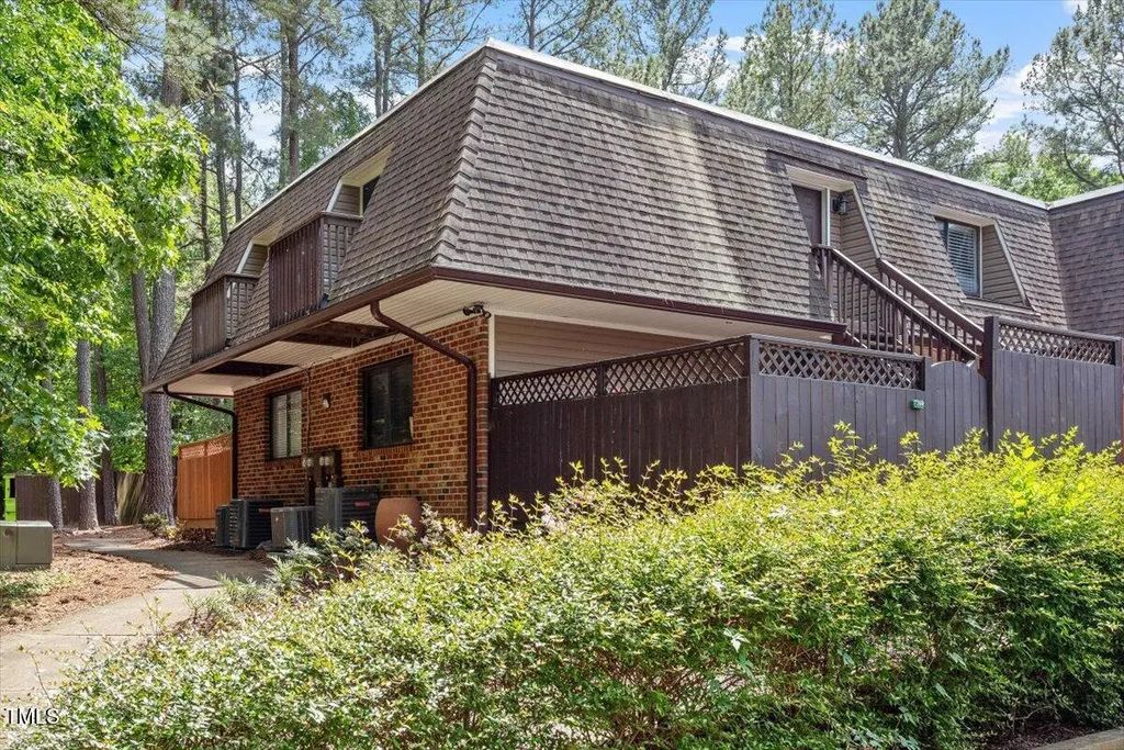 294 Summerwalk Circle, Chapel Hill