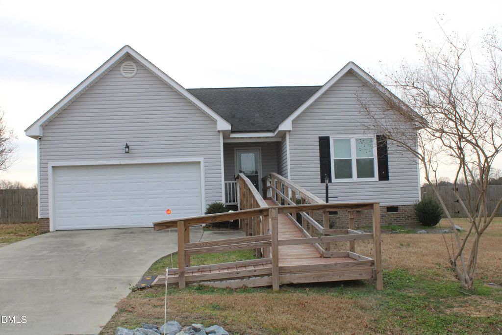 212 Sunridge Lane, Pikeville
