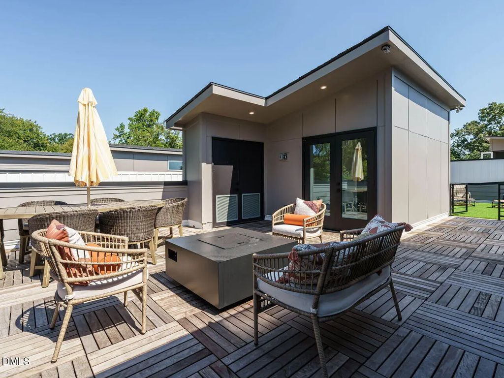 1527 Urban Trace Lane, Raleigh