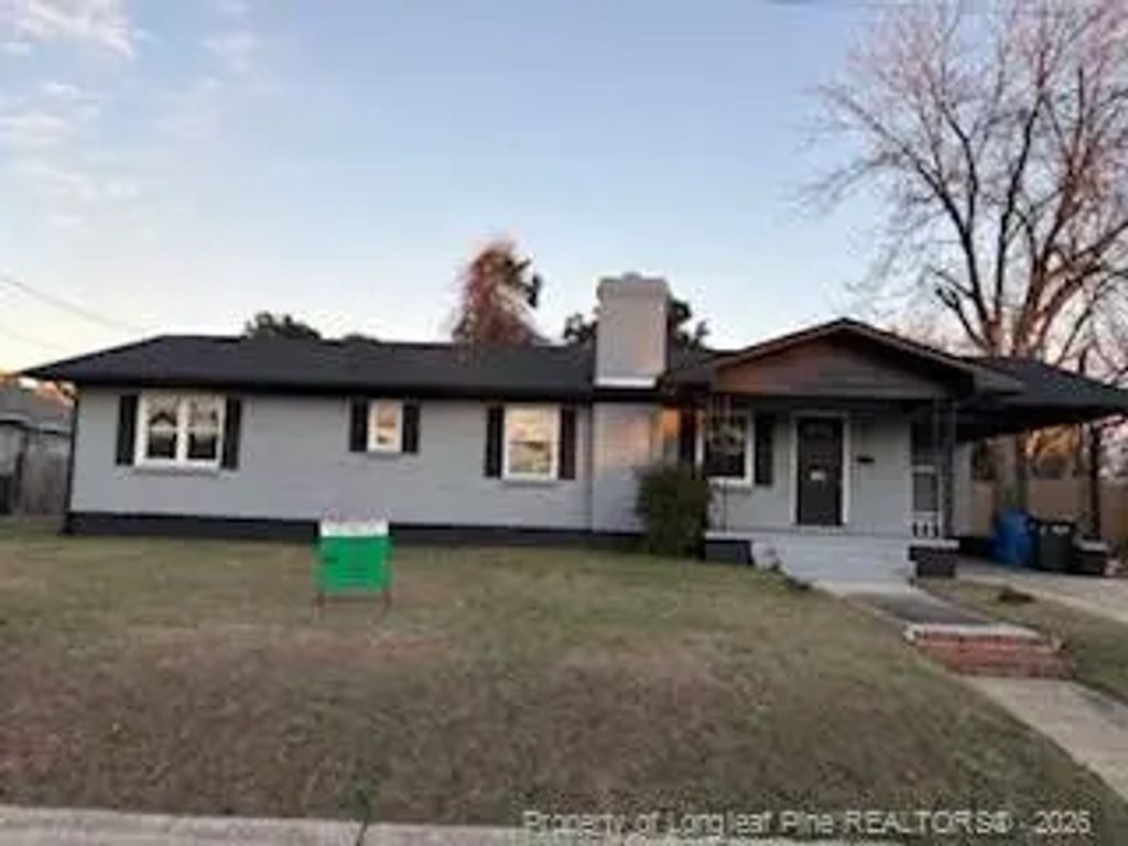 126 Star Hill Avenue, Fayetteville