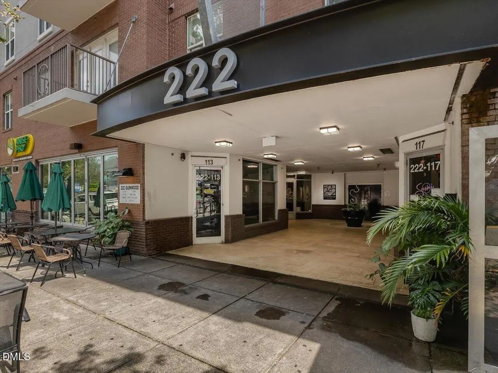 222 Glenwood Avenue 304, Raleigh