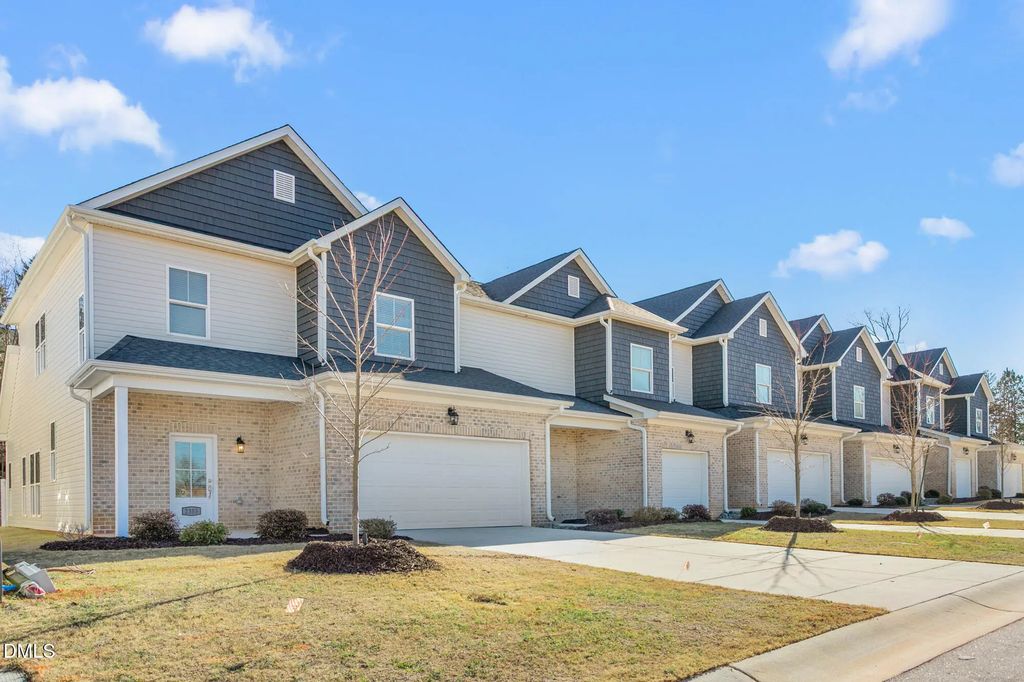2385 Tribek Court, Burlington