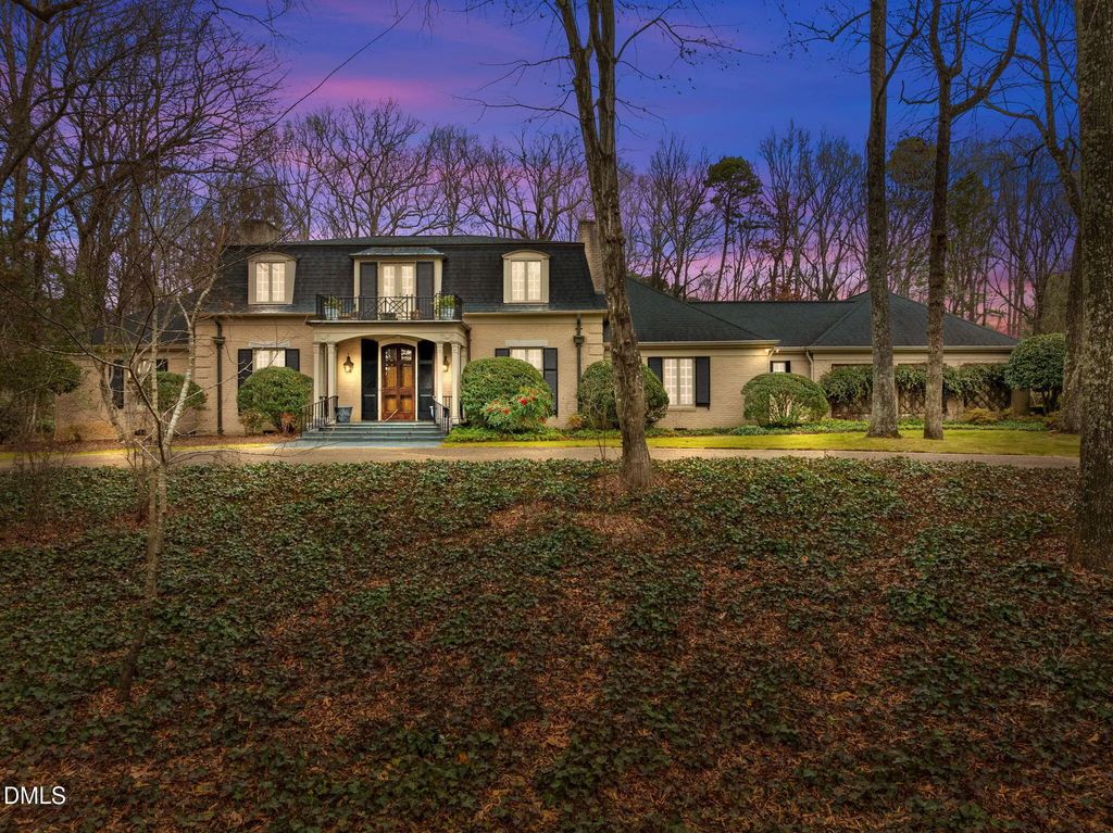 3025 N Fairway Drive, Burlington