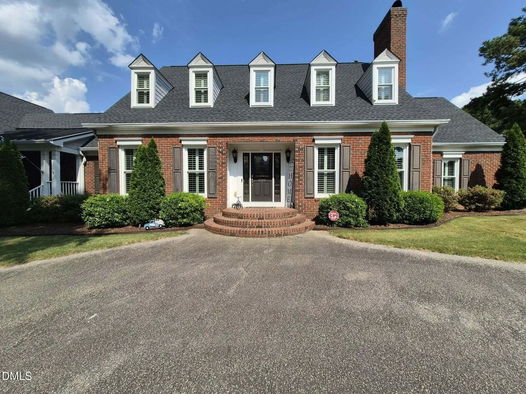 5708 Castlebrook Drive, Raleigh