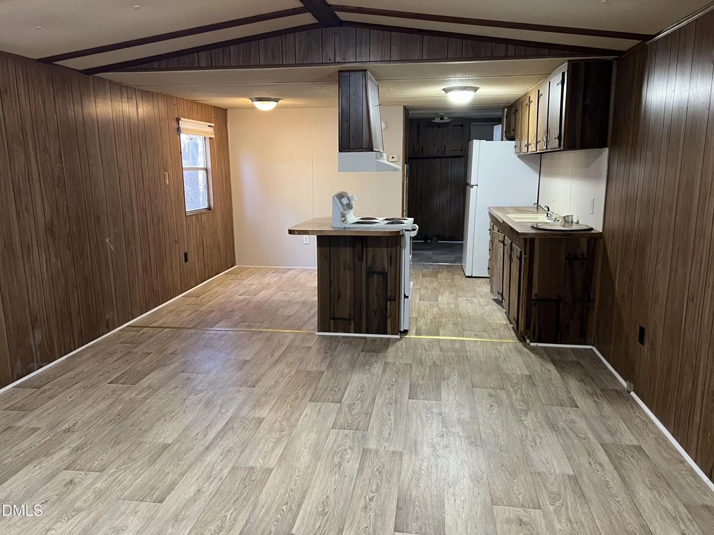 65 White Pine Mhp, Louisburg
