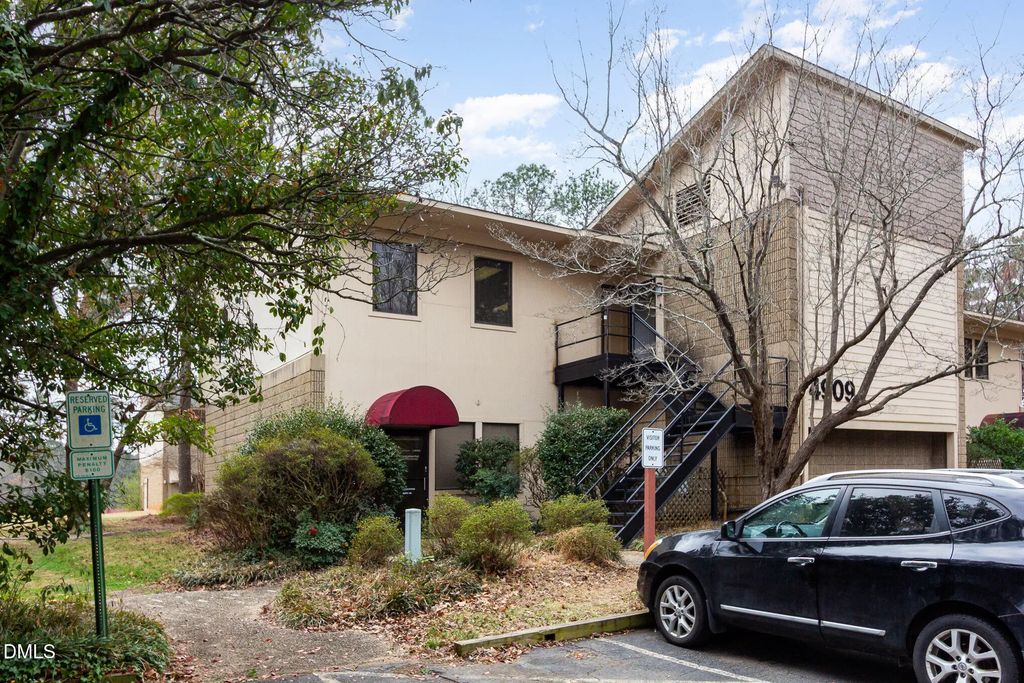 4909 Waters Edge Drive 200a, Raleigh