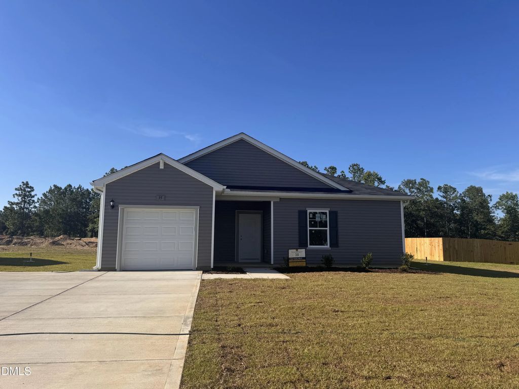 35 Colorado Court, Spring Lake
