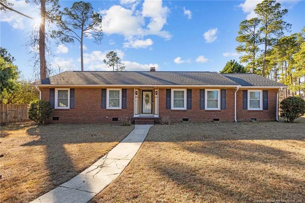 6319 Whitehall, Fayetteville