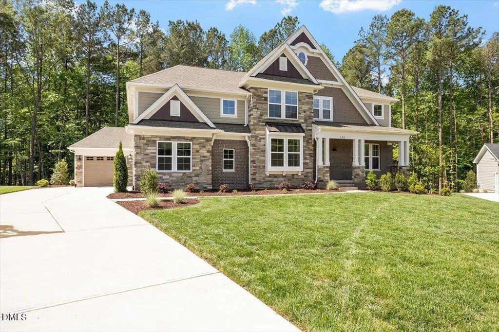 136 Ogden Circle, Clayton
