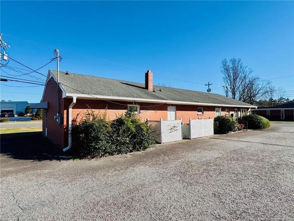 102 W 27th Street, Lumberton