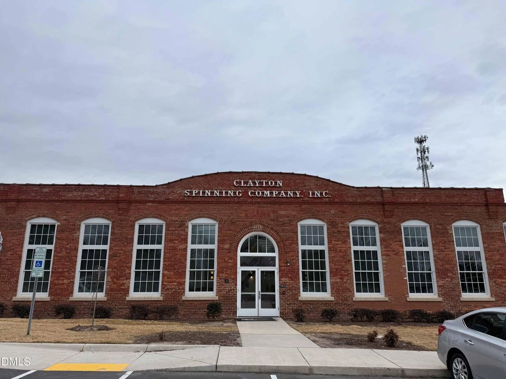 190 Mill Street, Clayton