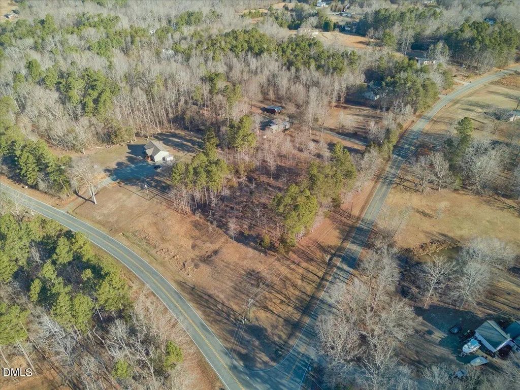 2381 Mount Hope Church Road, Whitsett