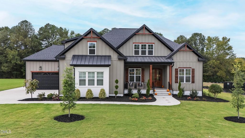 2433 Rosslare Mews Lane, Wendell
