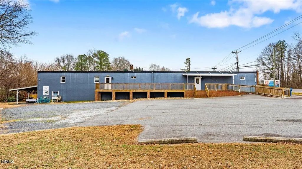 4911 Archdale Road, Trinity