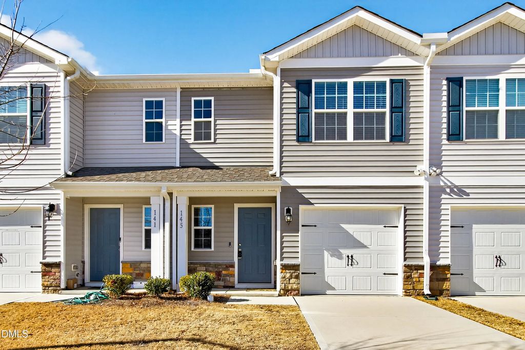 145 Tributary Way, Fuquay Varina