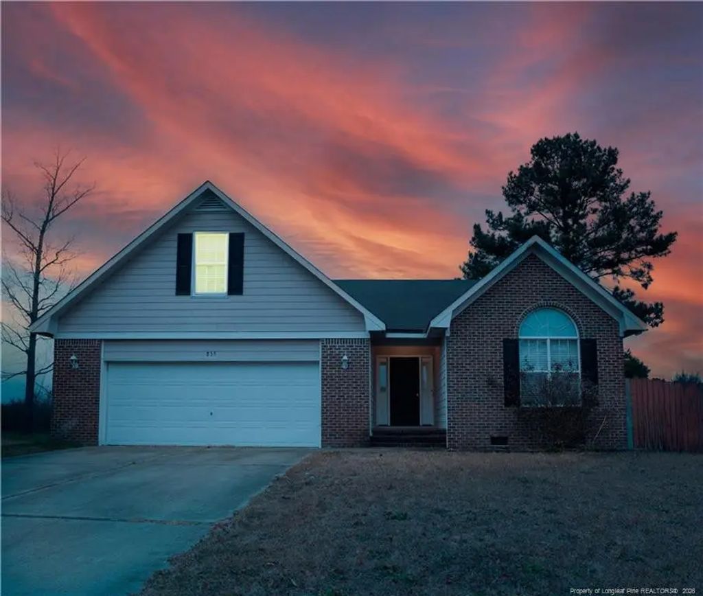 855 Turkey Ridge Drive, Fayetteville