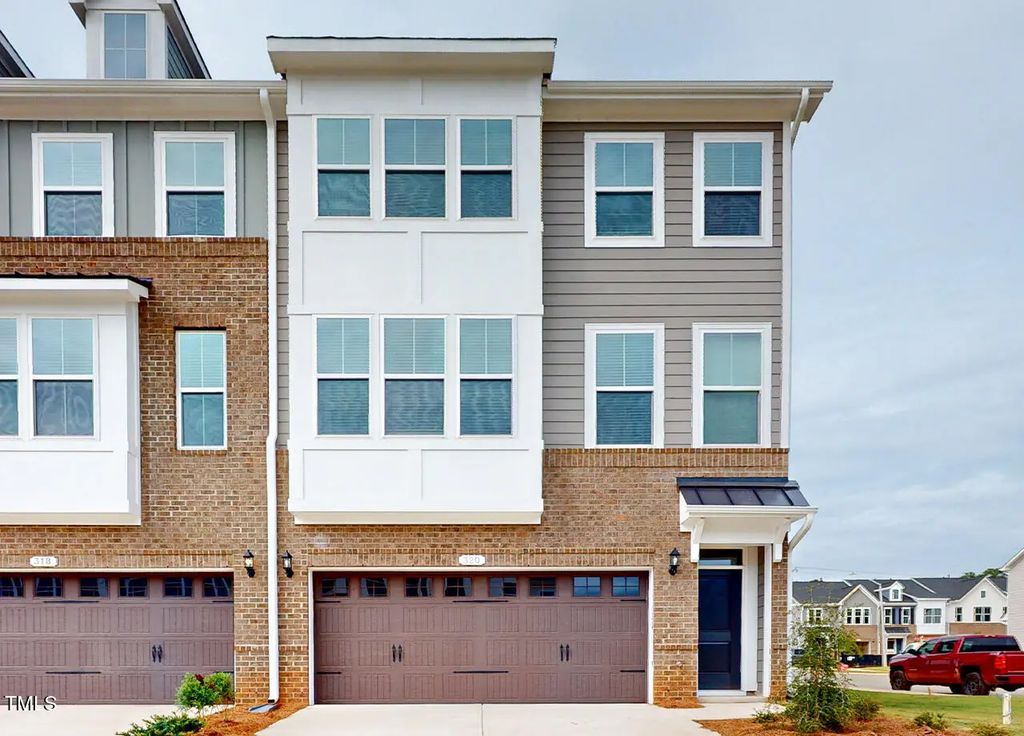 101 Peach Dahlia Road Mandevilla, Holly Springs