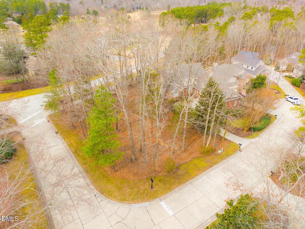 71001 Everard, Chapel Hill