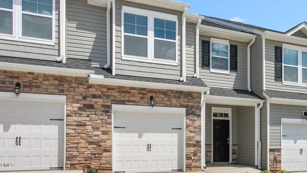 424 Kinneries Drive, Gibsonville