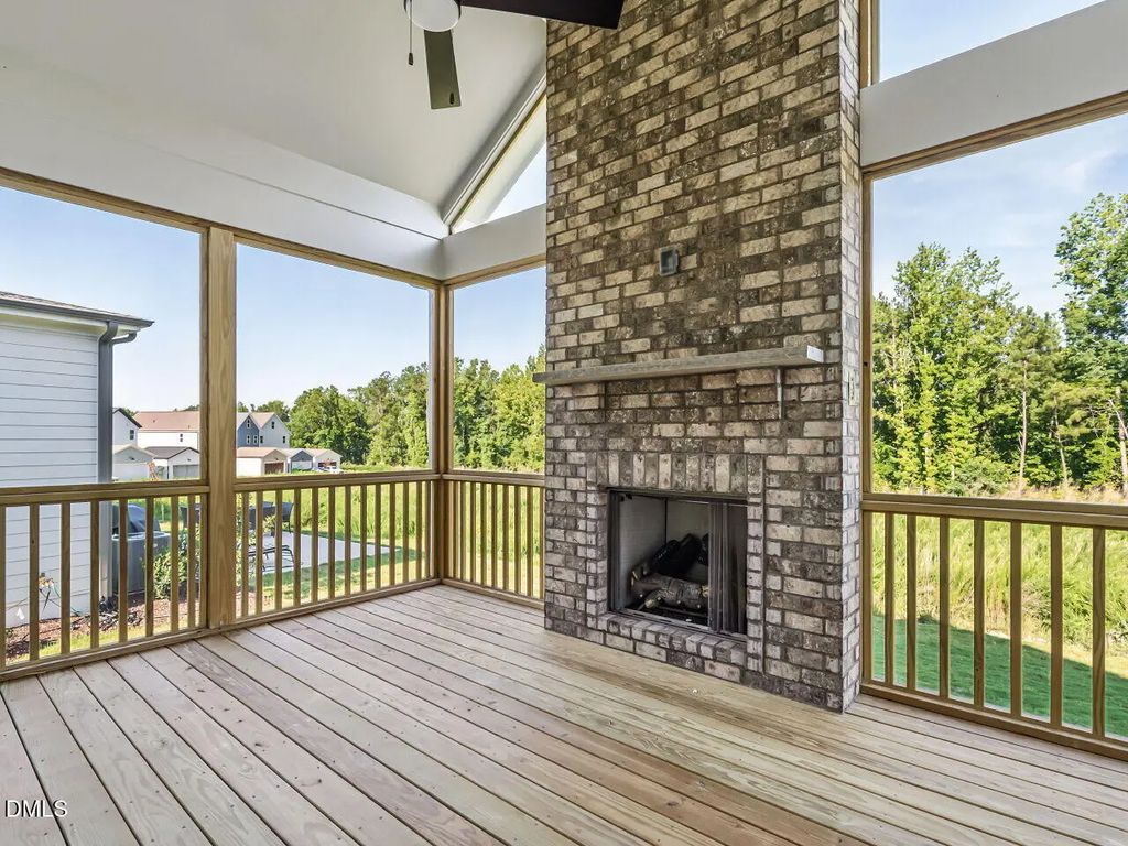 321 Catheys Crk Circle, Wendell
