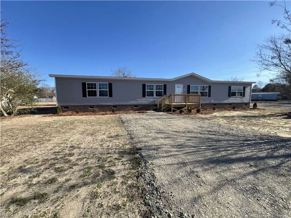 801 Horseshoe Road, Autryville
