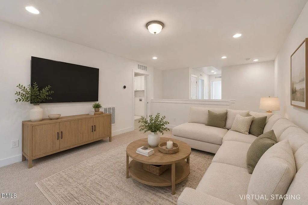 27 Ara Court 206, Angier