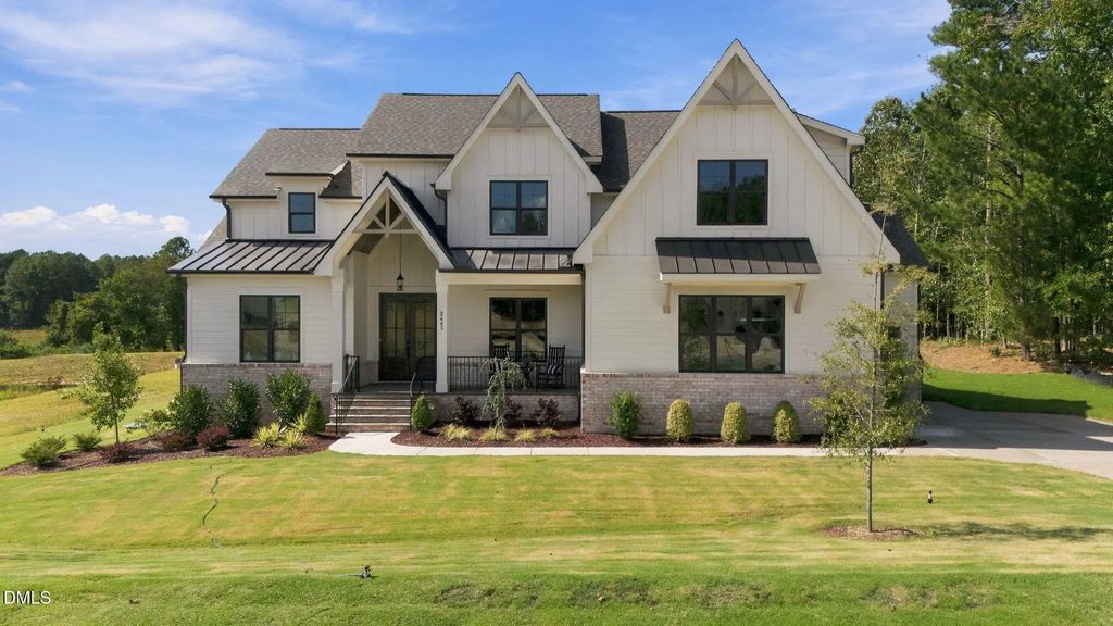 2445 Rosslare Mews Lane, Wendell