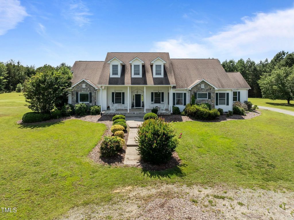 2637 S North Carolina 87, Graham