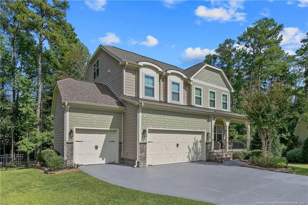16 Spring Pond Lane, Spring Lake