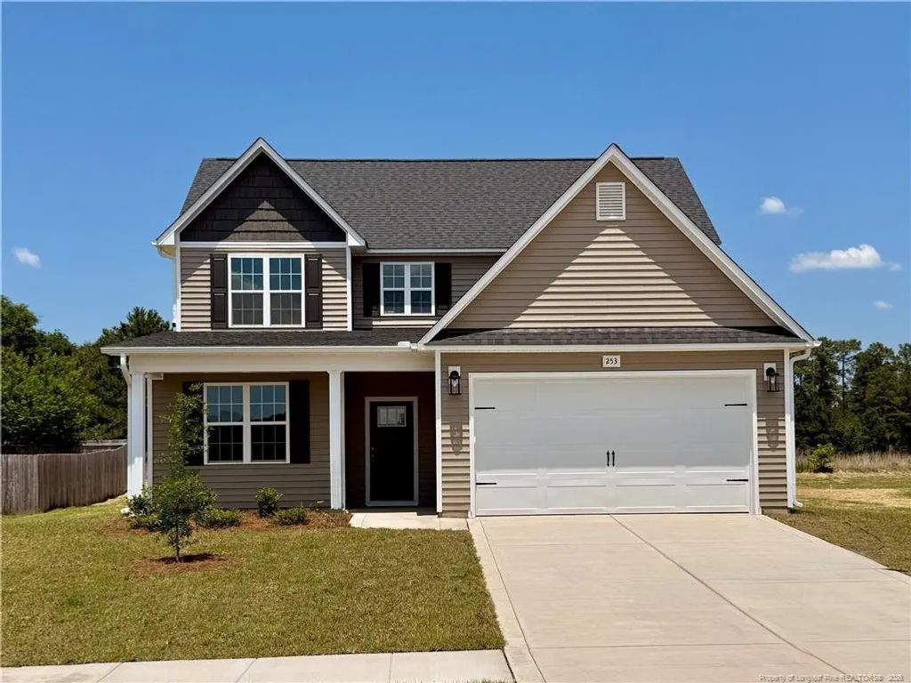 253 Crowville Street, Raeford