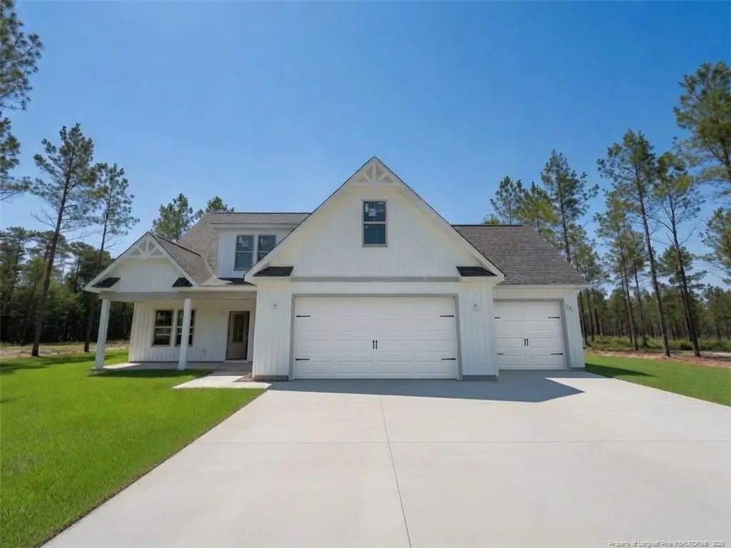 215 Whispering Ridge, West End