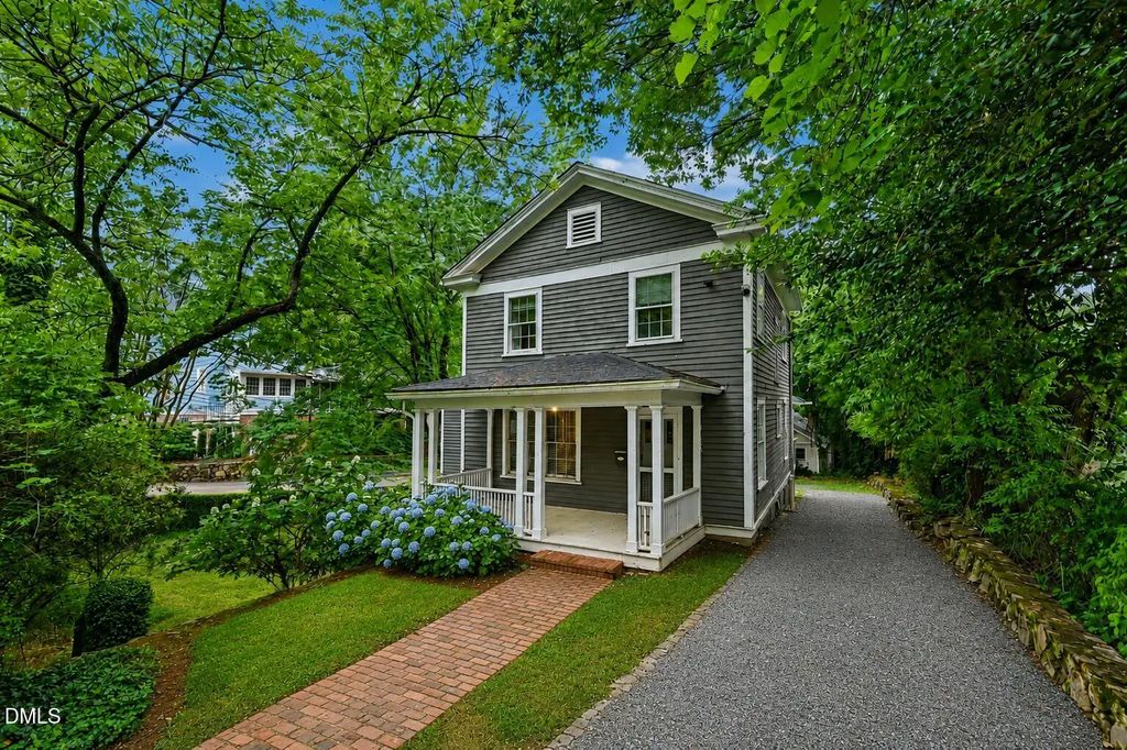 217 Hillsborough Street, Chapel Hill