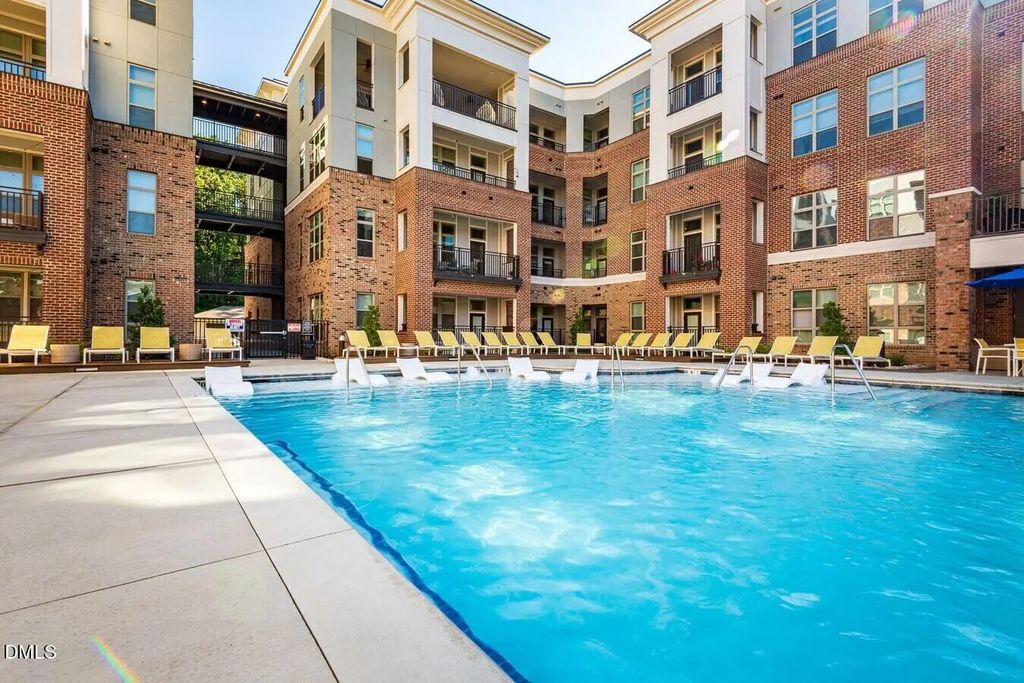 600 Carraway Crossing 2. S1, Chapel Hill