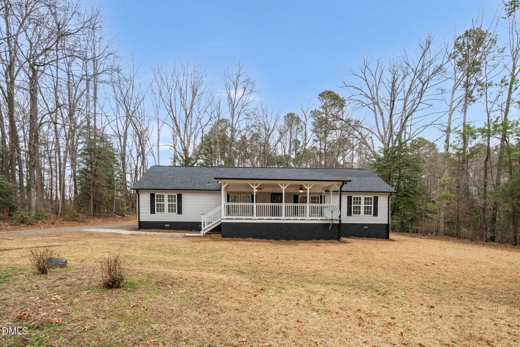105 Oldsmobile Drive, Pittsboro
