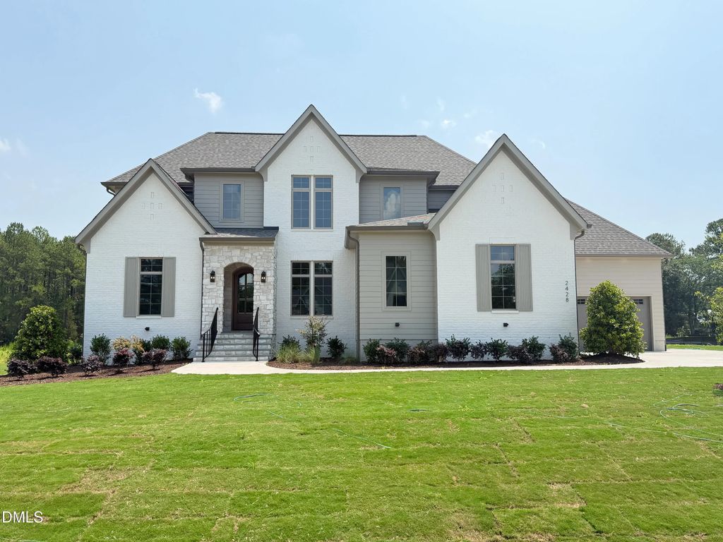 2428 Rosslare Mews Lane, Wendell