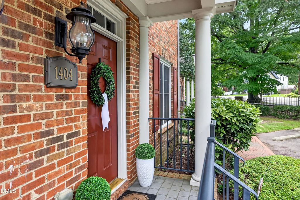 1404 Governors Court, Raleigh