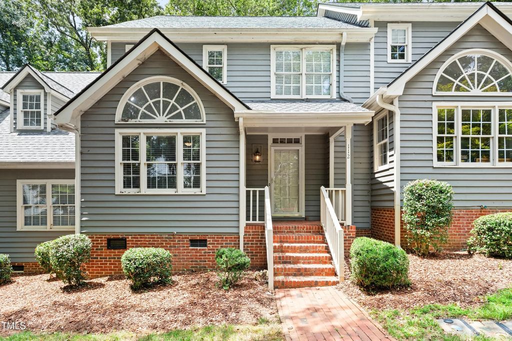 112 Lomond Lane, Cary