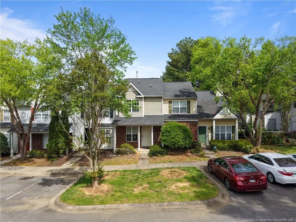 622 Emerald Cove Drive, Charlotte