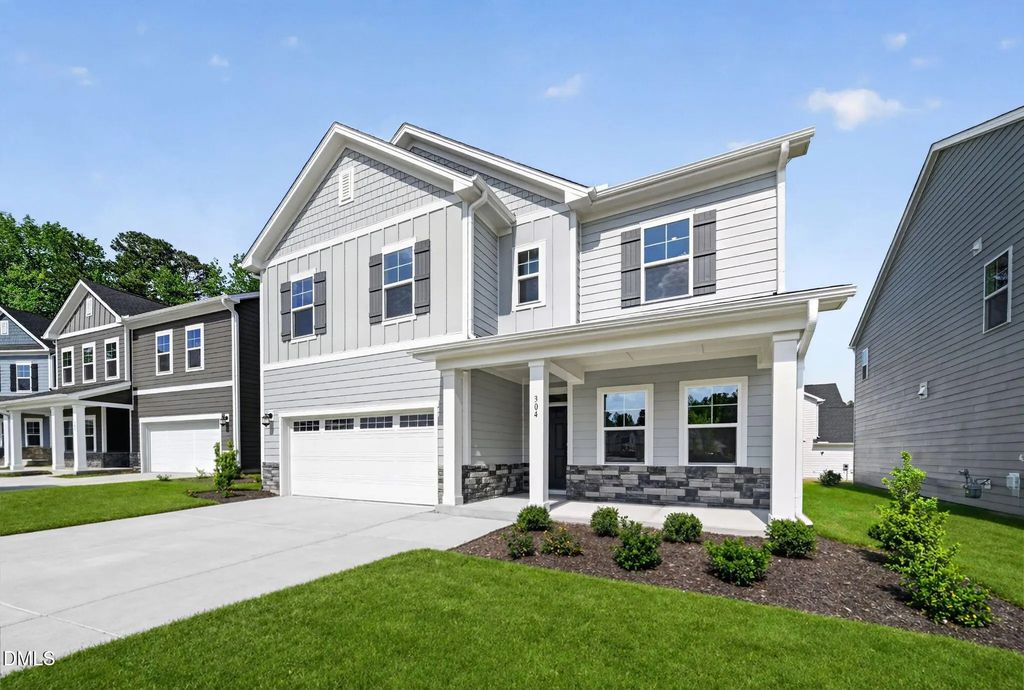 304 Seagrass Circle, Wendell