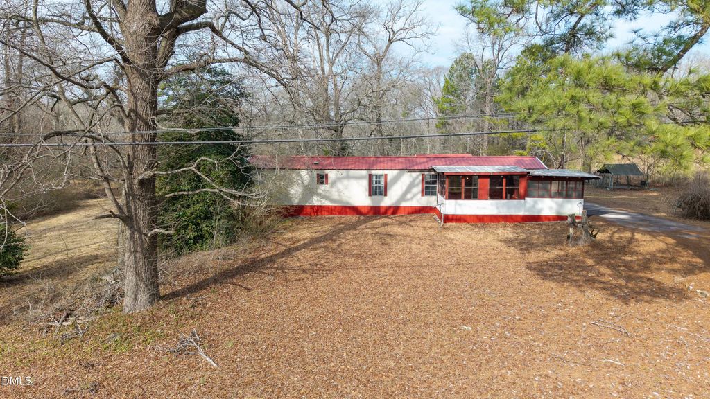 3052 Nc-210, Lillington