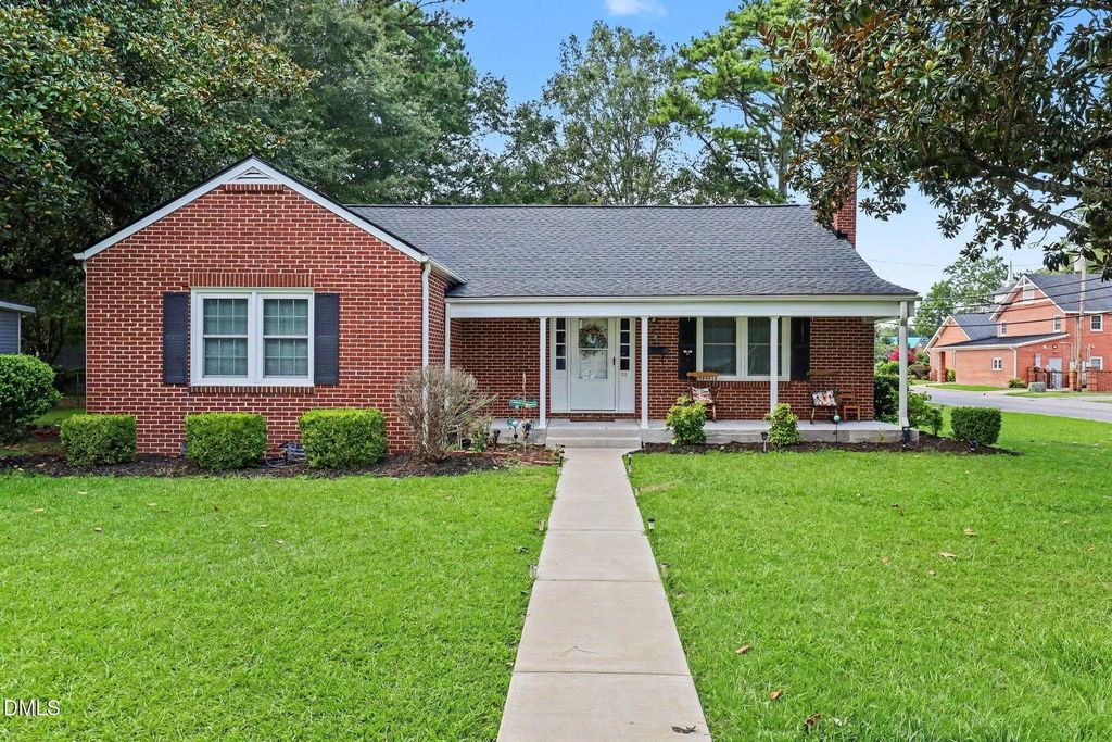 511 N Raiford Street, Selma