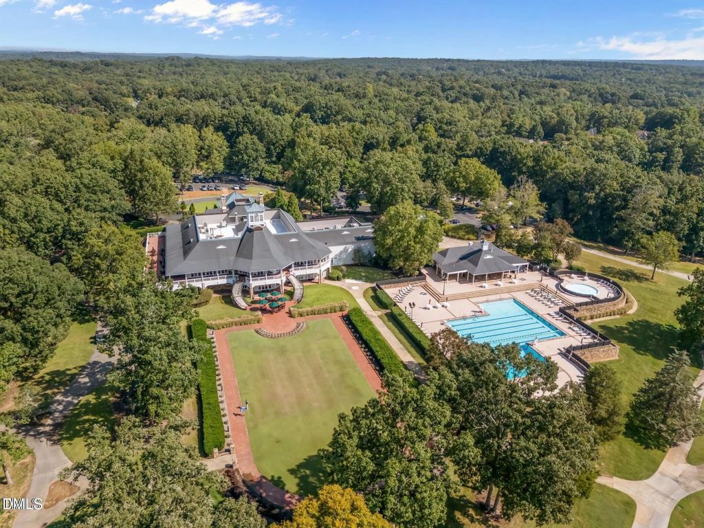 14 Grandwood Circle, Durham