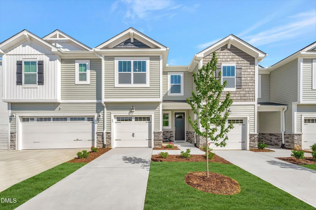 43 Ara Court 209, Angier