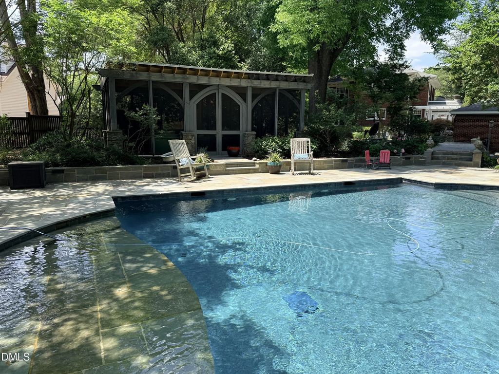 521 S Main Street, Wake Forest