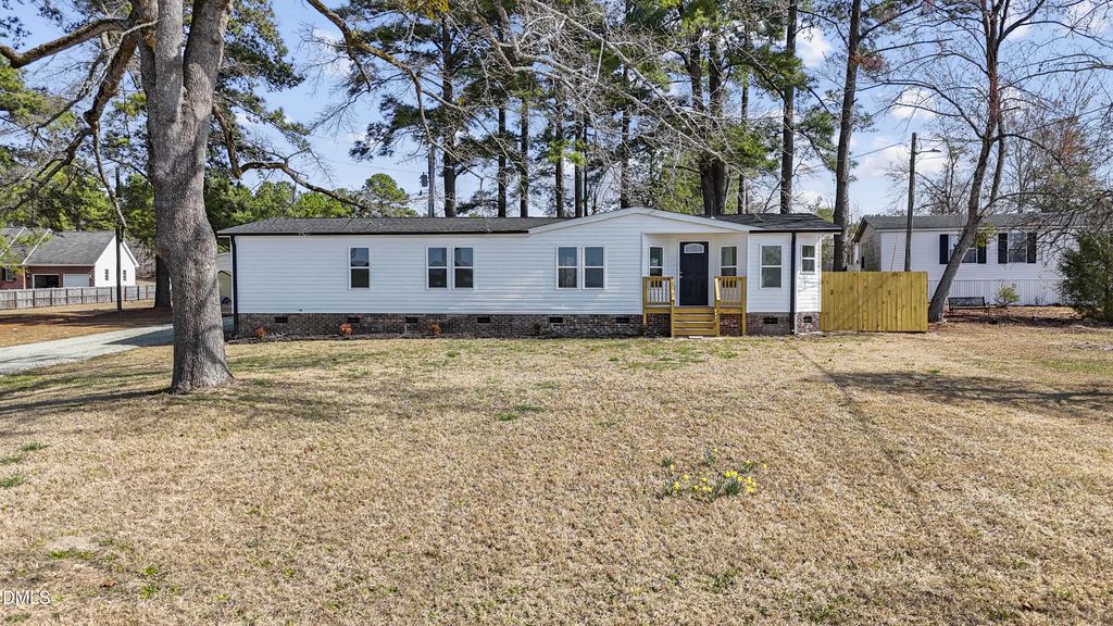 22176 Nc-24, Cameron