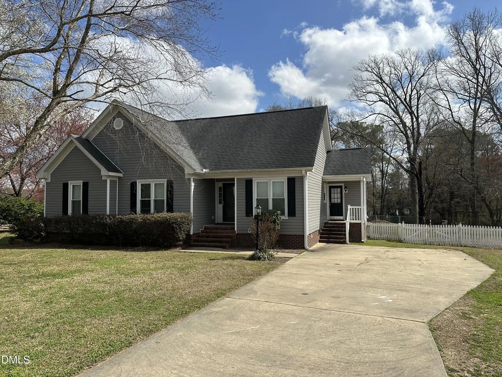 120 Summerdale Drive, Pikeville