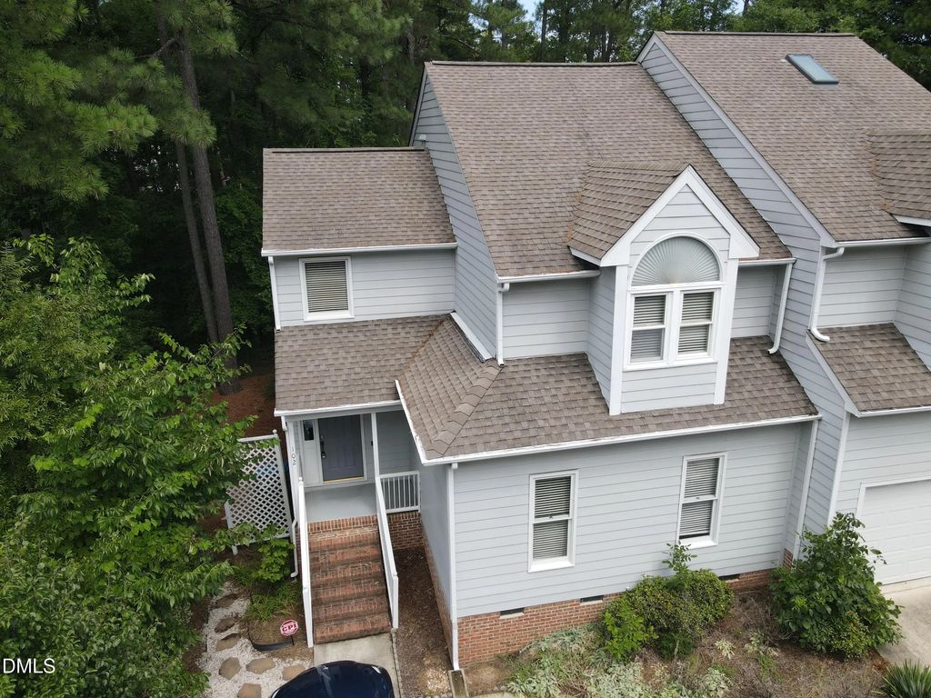 102 Kingsley Woods Drive, Durham