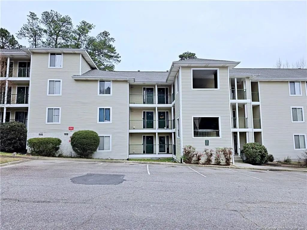 3355 Galleria Drive 26, Fayetteville