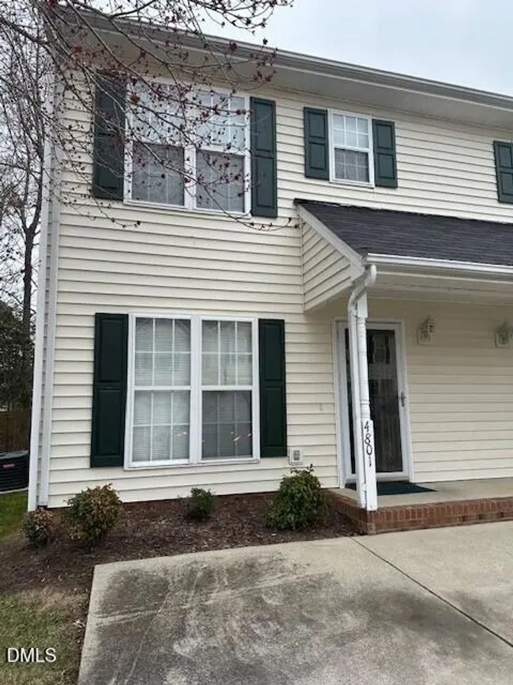 4801 Tanglewood Oaks Street, Raleigh